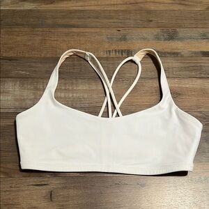 NWOT Lululemon Free To Be Bra